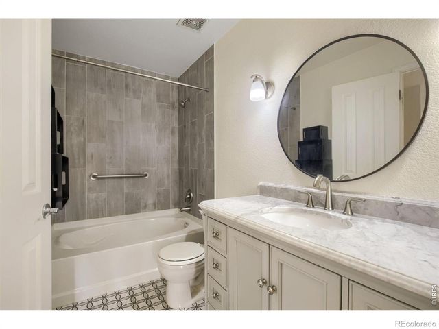 805 Summer Hawk Drive 66, Longmont, CO 80504