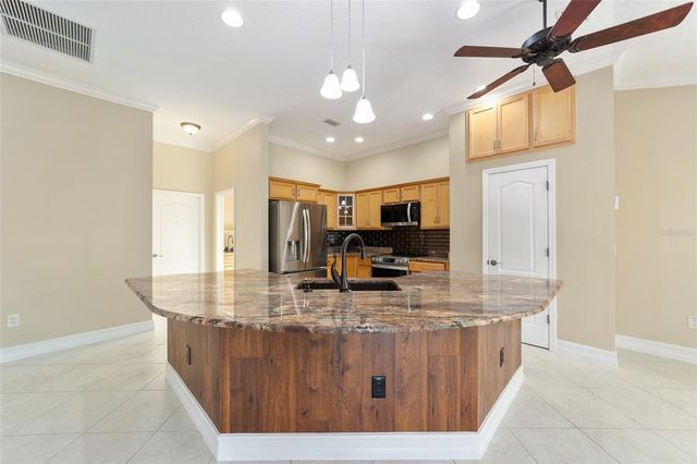 1109 ALCOVE LOOP, The Villages, FL 32162