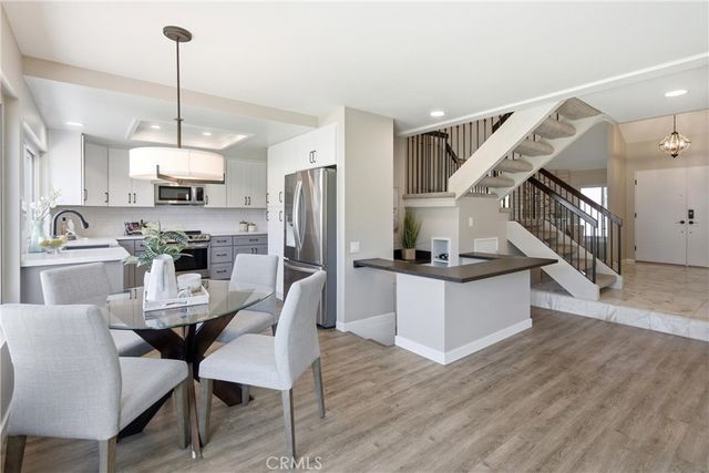 6921 Garden Circle, Huntington Beach, CA 92648