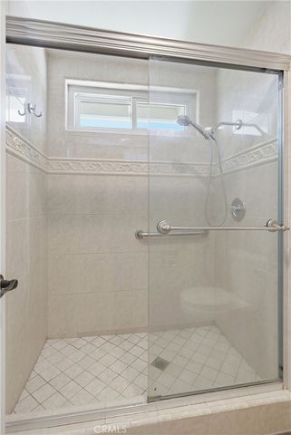 6921 Garden Circle, Huntington Beach, CA 92648