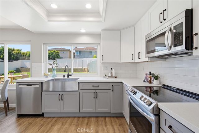 6921 Garden Circle, Huntington Beach, CA 92648