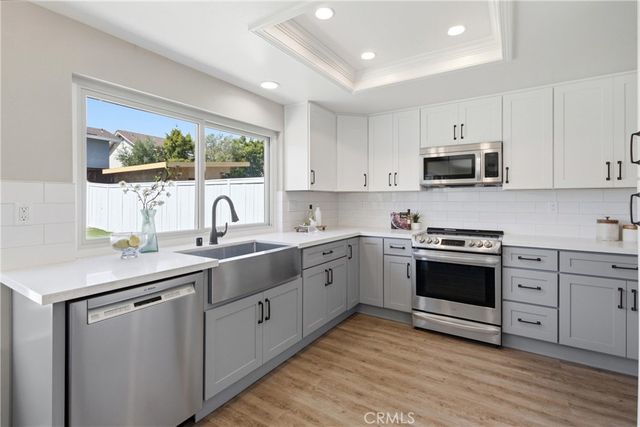 6921 Garden Circle, Huntington Beach, CA 92648