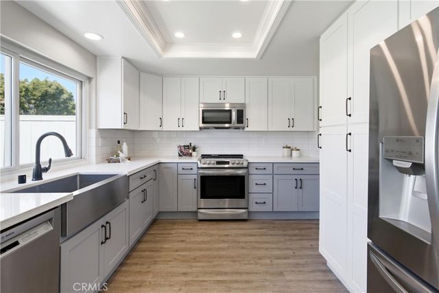 6921 Garden Circle, Huntington Beach, CA 92648