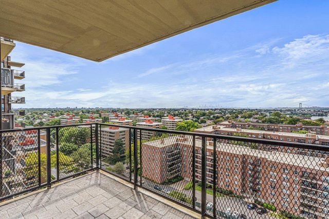 166-25 Powells Cove Boulevard 18C, Beechhurst, NY 11357