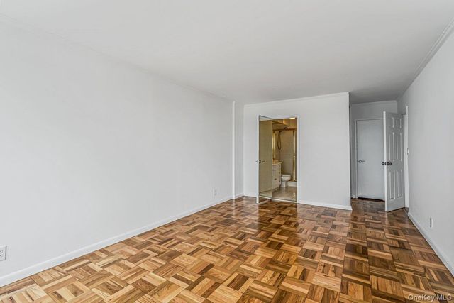 166-25 Powells Cove Boulevard 18C, Beechhurst, NY 11357