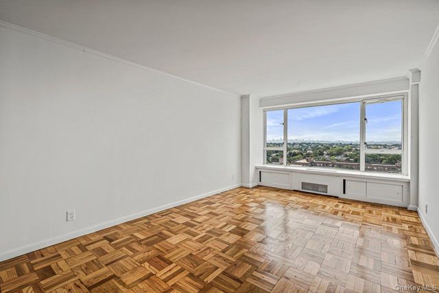 166-25 Powells Cove Boulevard 18C, Beechhurst, NY 11357