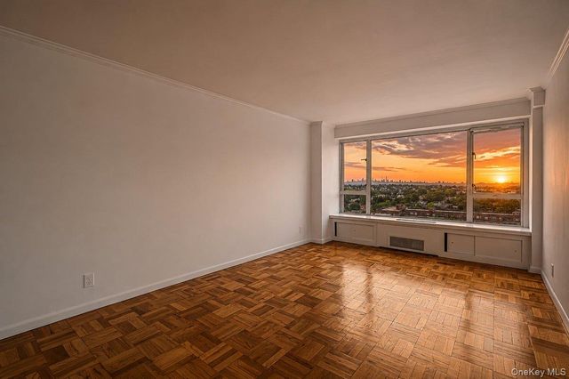 166-25 Powells Cove Boulevard 18C, Beechhurst, NY 11357