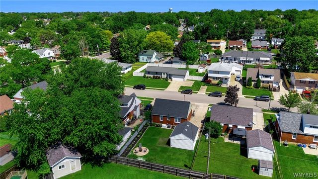 21 Peinkofer Drive, Cheektowaga, NY 14225