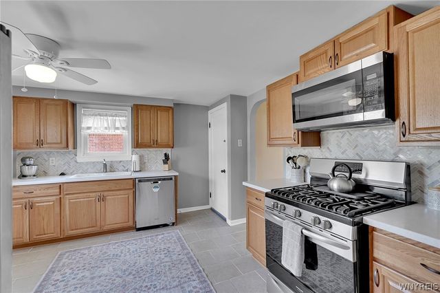 21 Peinkofer Drive, Cheektowaga, NY 14225