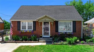 21 Peinkofer Drive, Cheektowaga, NY 14225