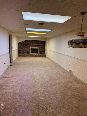 2604 Johnathan Avenue Ne, Grand Rapids Charter Township, MI 49525