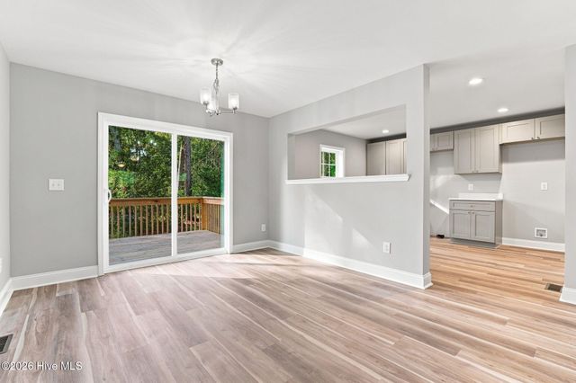 595 S Glover Street, Southern Pines, NC 28387