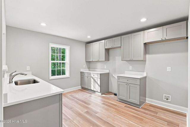 595 S Glover Street, Southern Pines, NC 28387