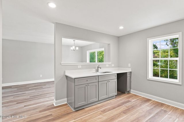595 S Glover Street, Southern Pines, NC 28387