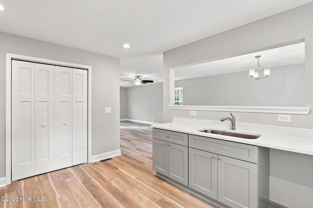595 S Glover Street, Southern Pines, NC 28387