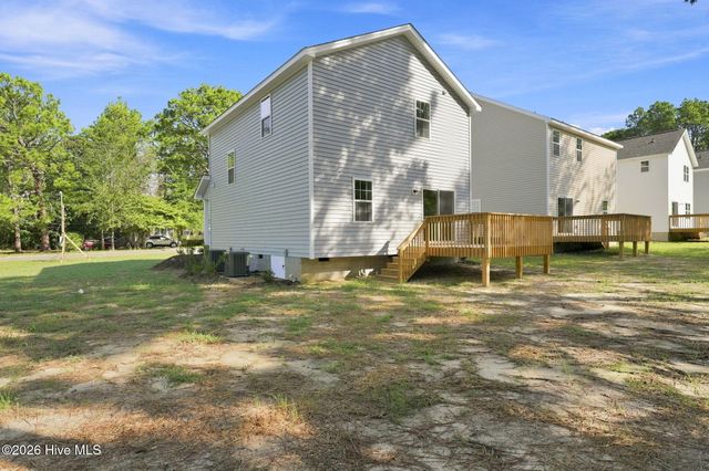 595 S Glover Street, Southern Pines, NC 28387