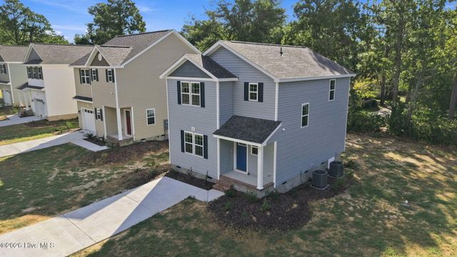 595 S Glover Street, Southern Pines, NC 28387