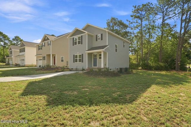 595 S Glover Street, Southern Pines, NC 28387