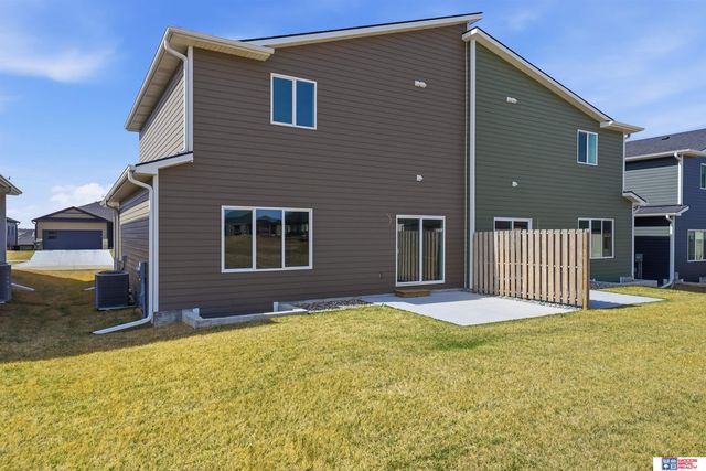 336 N 105th Street, Lincoln, NE 68527