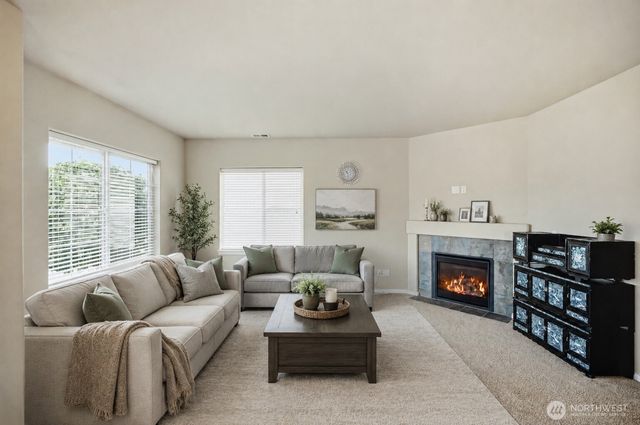 9323 S Ainsworth Avenue, Tacoma, WA 98444