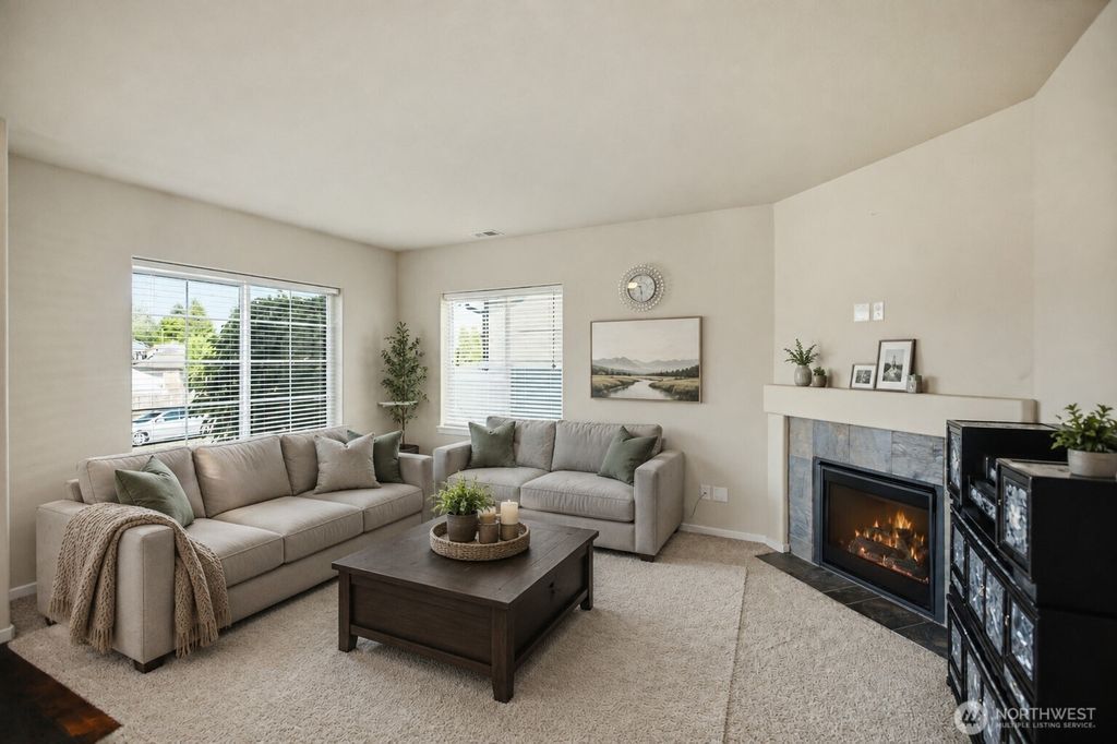 Image 13 of property listing at 9323 S Ainsworth Avenue, Tacoma, WA 98444