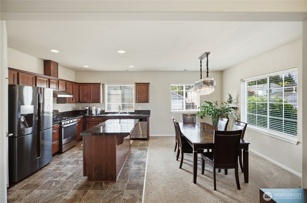 Image 14 of property listing at 9323 S Ainsworth Avenue, Tacoma, WA 98444