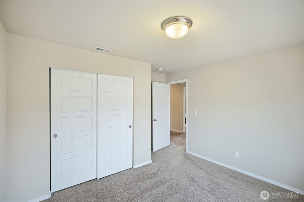 Image 28 of property listing at 9323 S Ainsworth Avenue, Tacoma, WA 98444