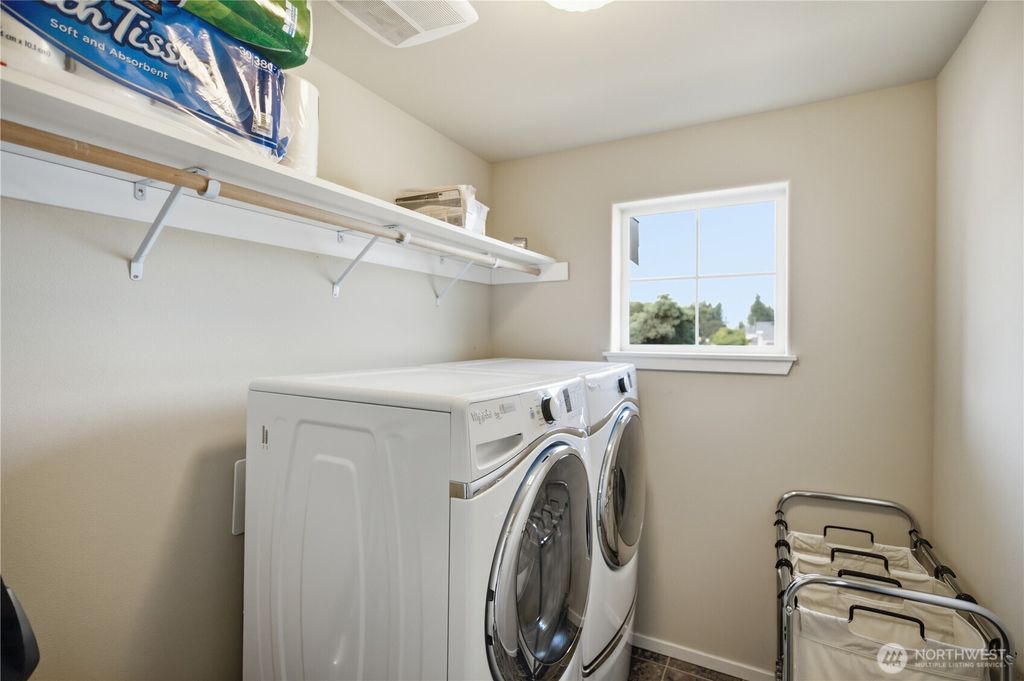 Image 29 of property listing at 9323 S Ainsworth Avenue, Tacoma, WA 98444