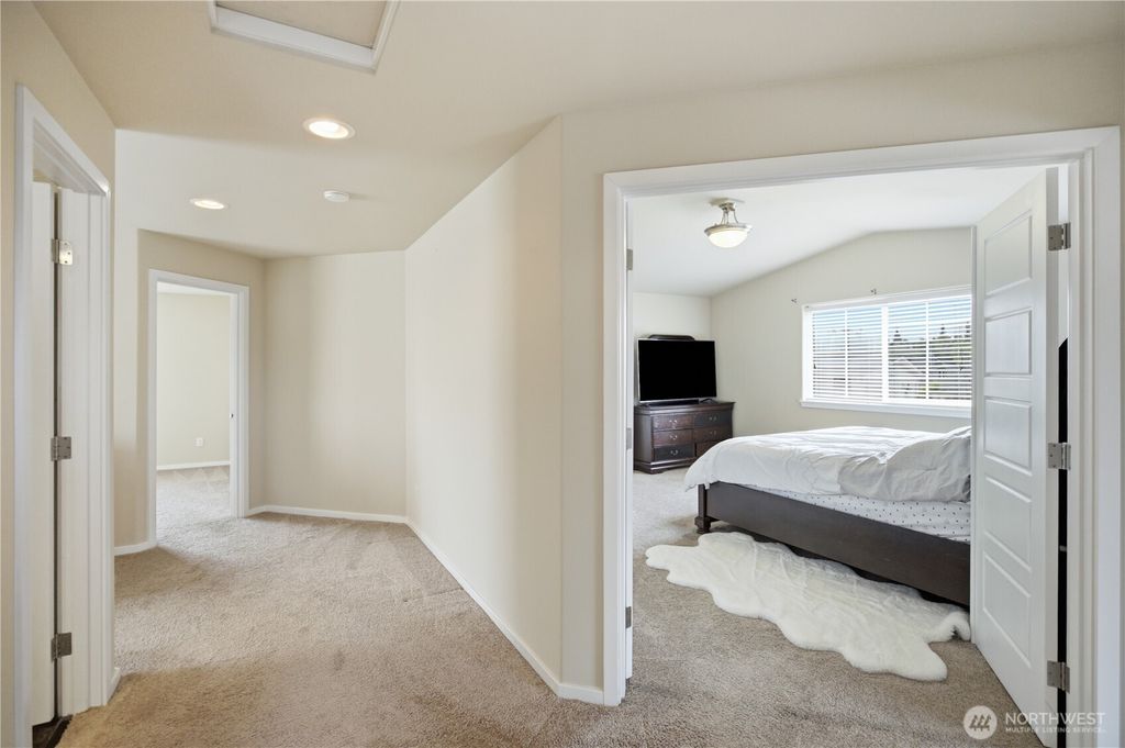 Image 32 of property listing at 9323 S Ainsworth Avenue, Tacoma, WA 98444
