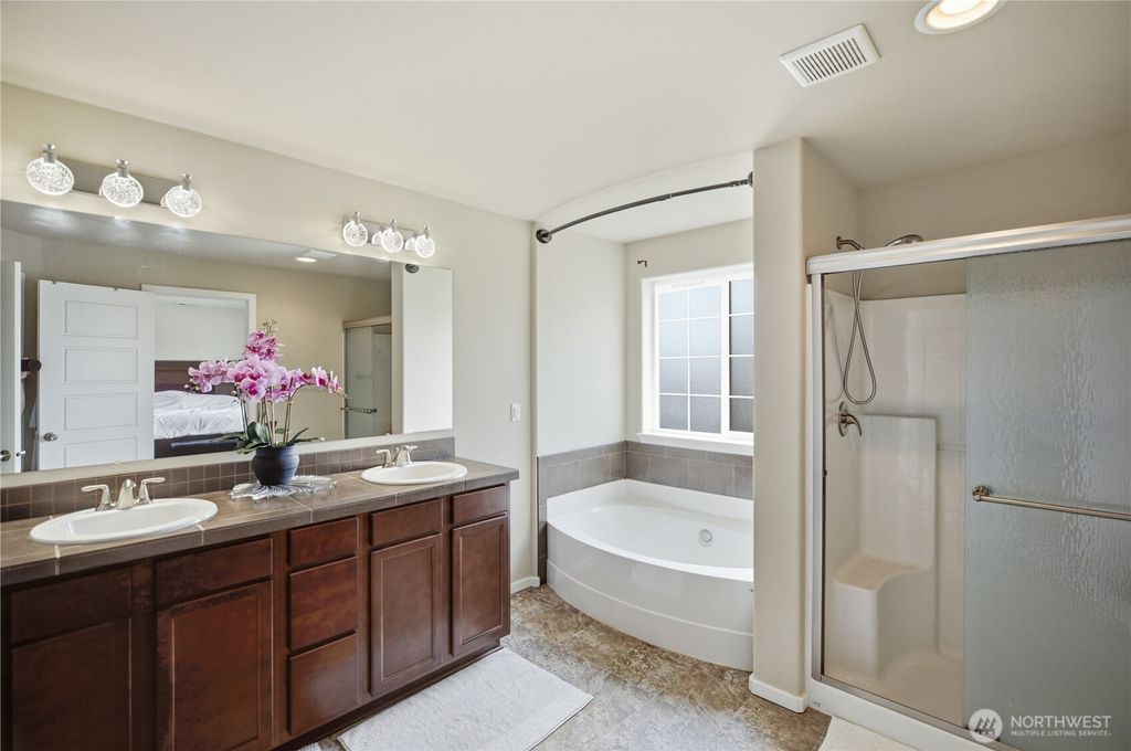 Image 35 of property listing at 9323 S Ainsworth Avenue, Tacoma, WA 98444