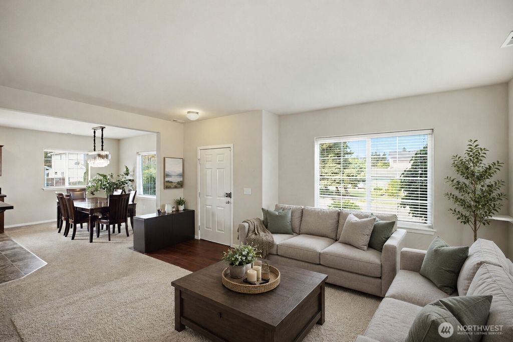 Image 10 of property listing at 9323 S Ainsworth Avenue, Tacoma, WA 98444