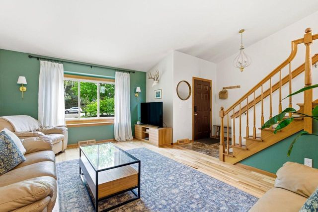 2321 MacArthur ROAD, Waukesha, WI 53188