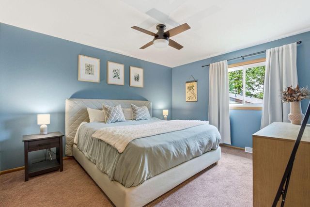 2321 MacArthur ROAD, Waukesha, WI 53188