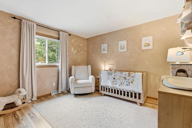 2321 MacArthur ROAD, Waukesha, WI 53188