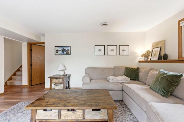 2321 MacArthur ROAD, Waukesha, WI 53188