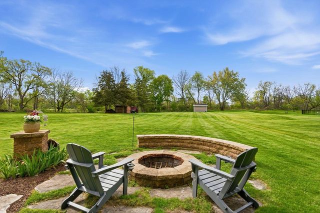 2321 MacArthur ROAD, Waukesha, WI 53188