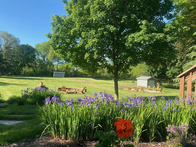 2321 MacArthur ROAD, Waukesha, WI 53188