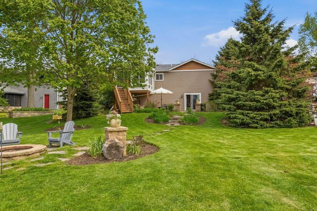 2321 MacArthur ROAD, Waukesha, WI 53188