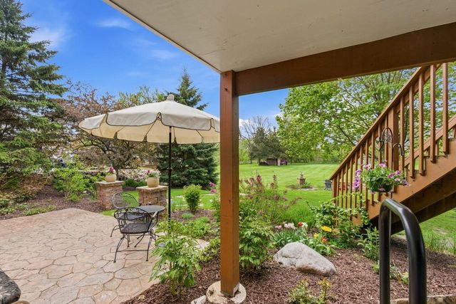 2321 MacArthur ROAD, Waukesha, WI 53188
