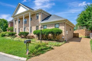 105 Belle Glen Dr, Nashville, TN 37221