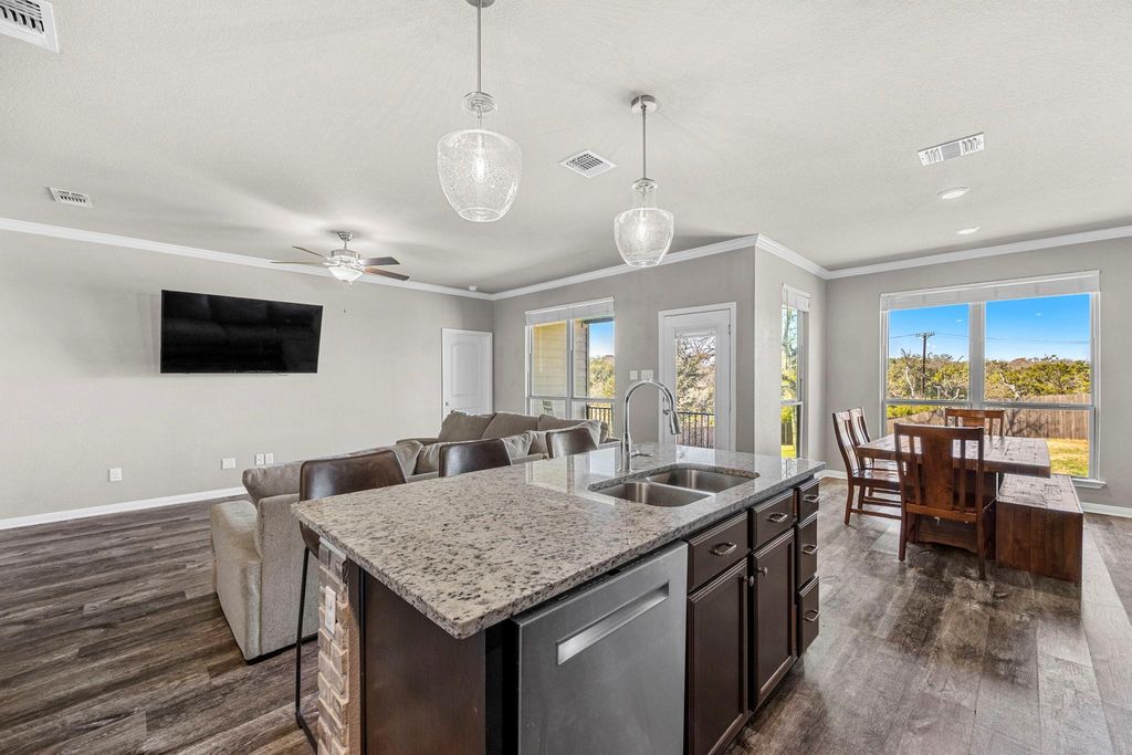 3901 Aransas DR, Belton, TX 76513