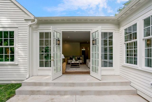 9012 Foster Lane, Overland Park, KS 66212