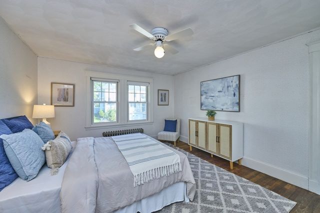 9 Princeton St, Newton, MA 02458