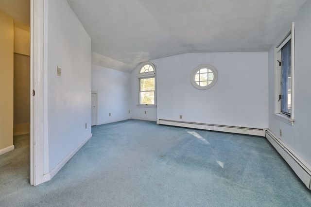 9 Princeton St, Newton, MA 02458