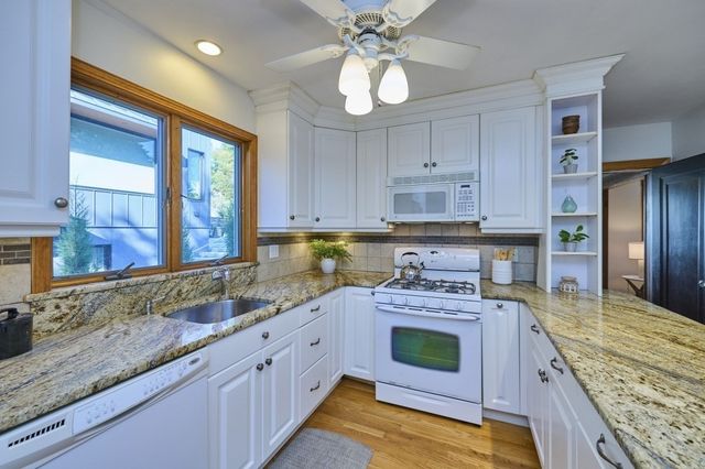 9 Princeton St, Newton, MA 02458