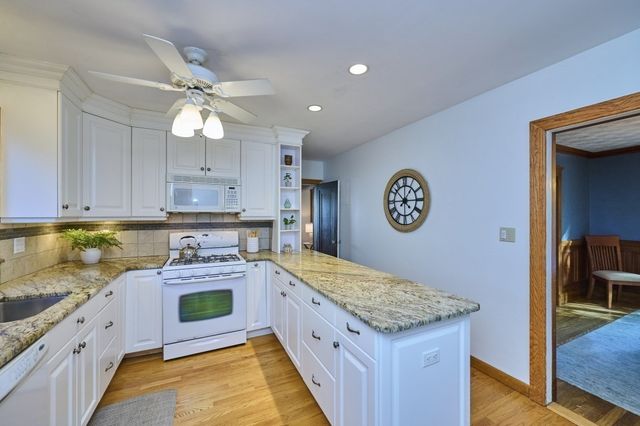 9 Princeton St, Newton, MA 02458