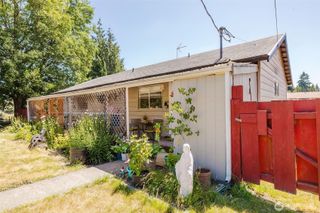 1135 Callahan Drive #A & B, Bremerton, WA 98310