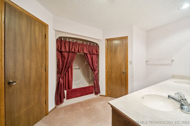 1313 E 11th Street, Okmulgee, OK 74447