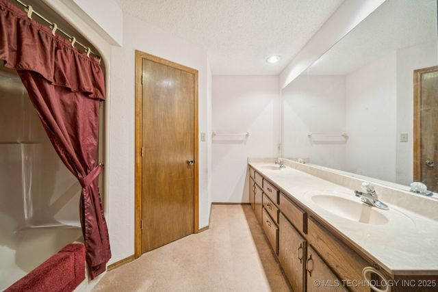 1313 E 11th Street, Okmulgee, OK 74447