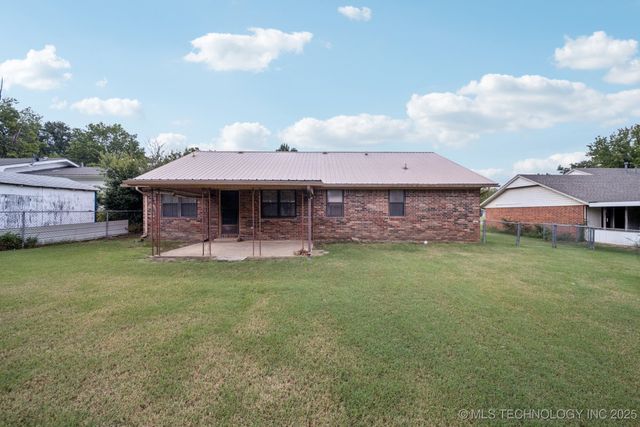 1313 E 11th Street, Okmulgee, OK 74447
